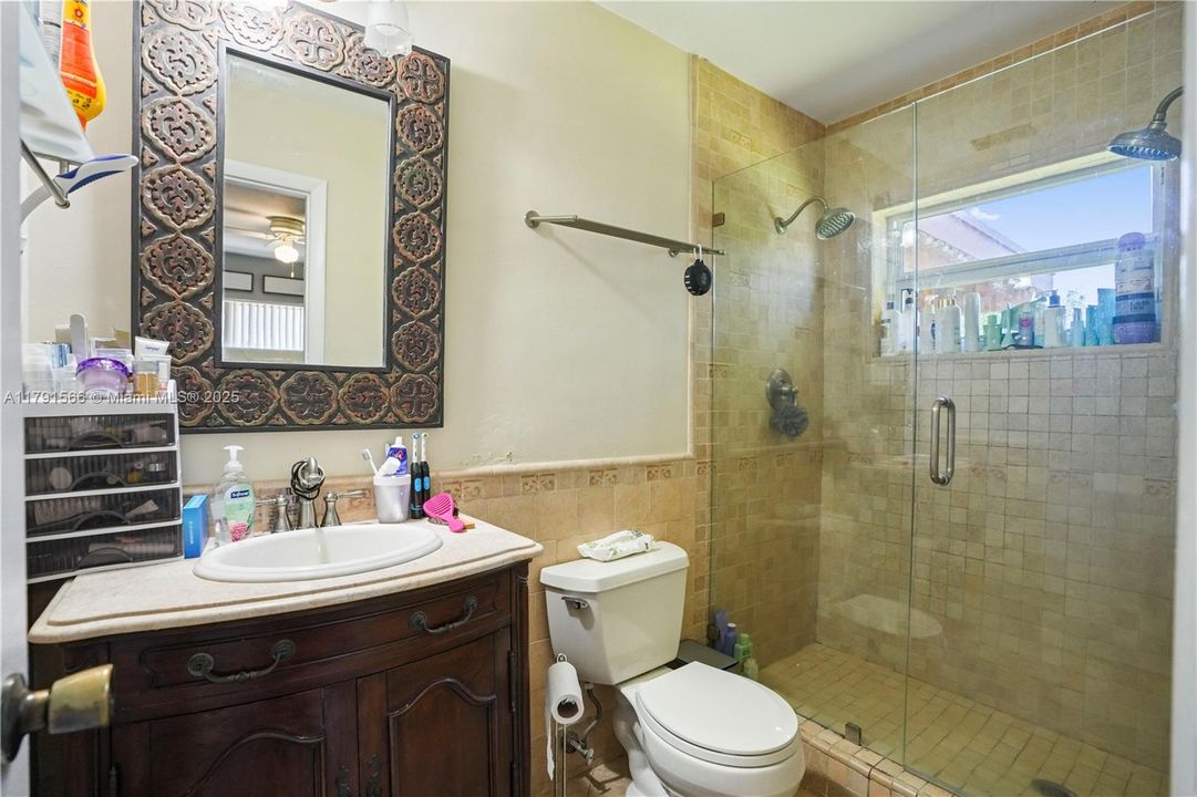 Recently Sold: $649,990 (3 beds, 2 baths, 1196 Square Feet)