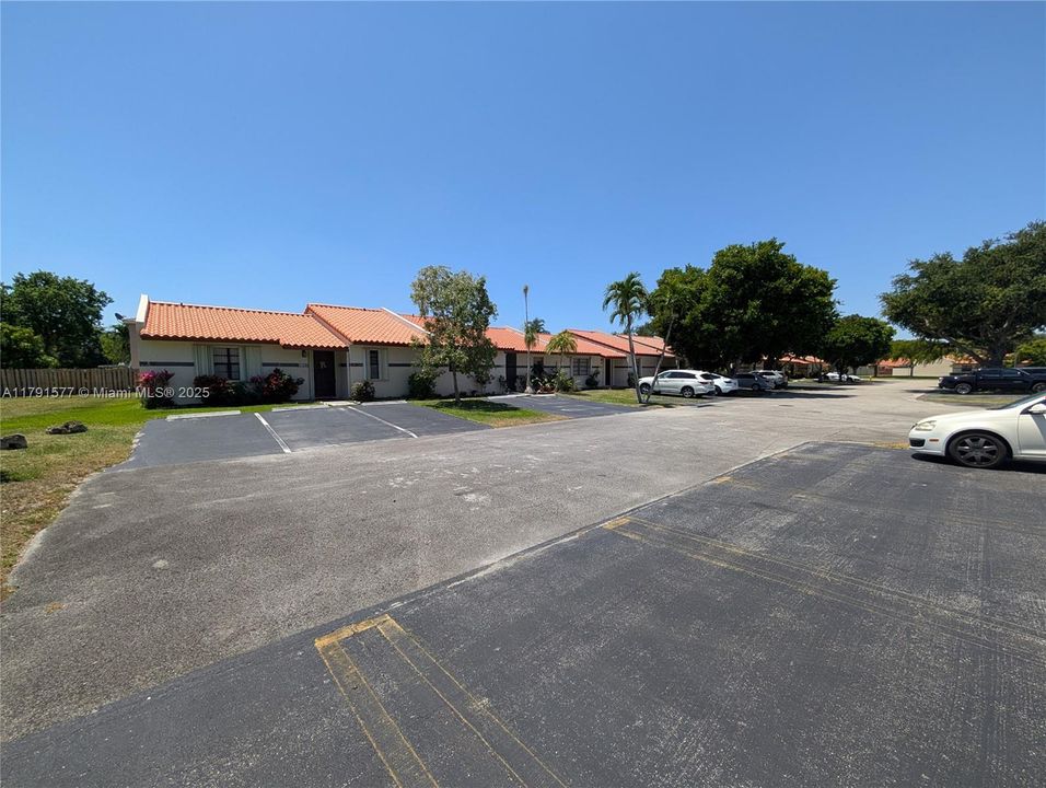 На продажу: $447,800 (2 спален, 2 ванн, 1206 Квадратных фут)