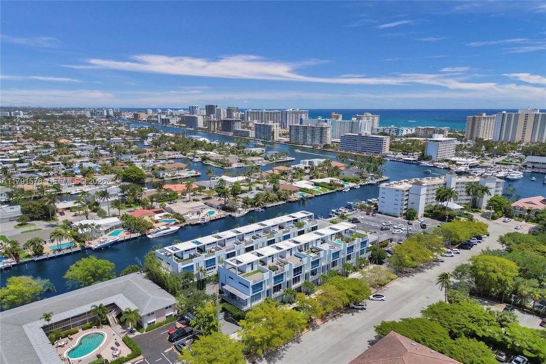 For Sale: $1,395,000 (3 beds, 3 baths, 2847 Square Feet)