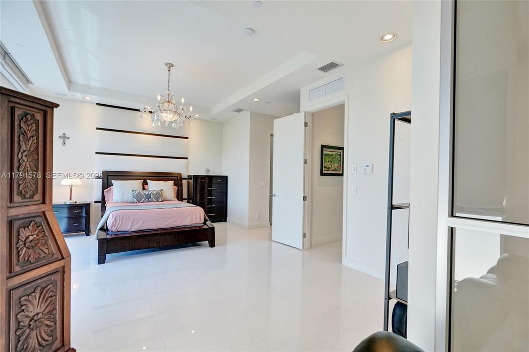 For Sale: $1,395,000 (3 beds, 3 baths, 2847 Square Feet)