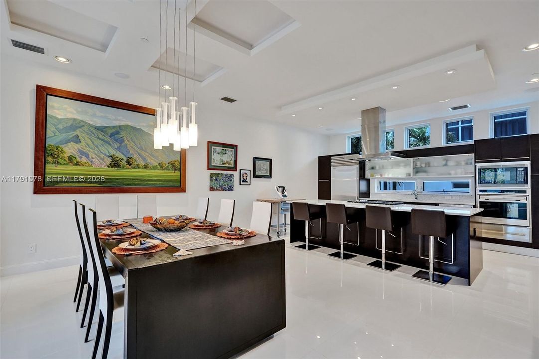 For Sale: $1,395,000 (3 beds, 3 baths, 2847 Square Feet)