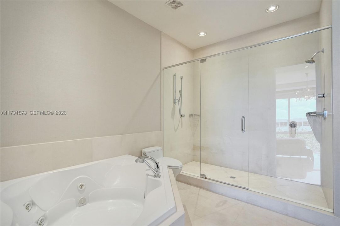 For Sale: $1,395,000 (3 beds, 3 baths, 2847 Square Feet)