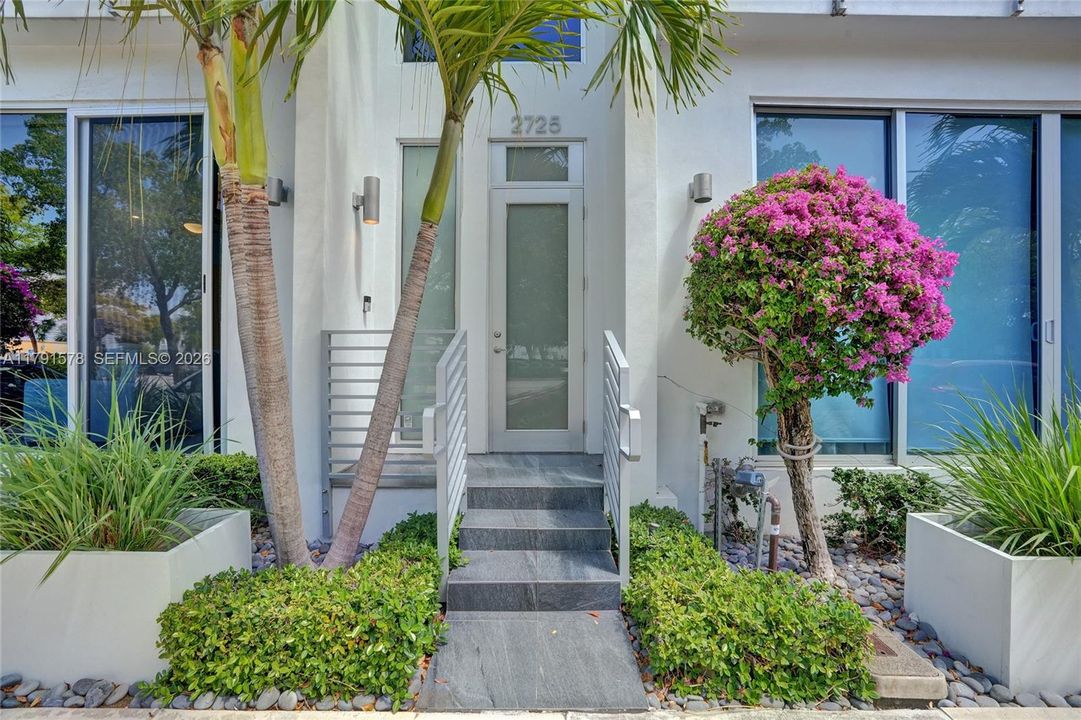 For Sale: $1,395,000 (3 beds, 3 baths, 2847 Square Feet)