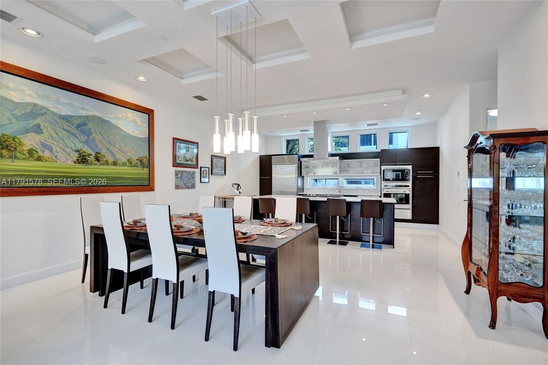 For Sale: $1,395,000 (3 beds, 3 baths, 2847 Square Feet)