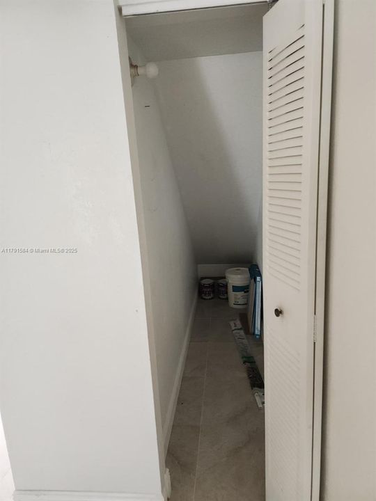 На продажу: $332,000 (3 спален, 2 ванн, 1400 Квадратных фут)