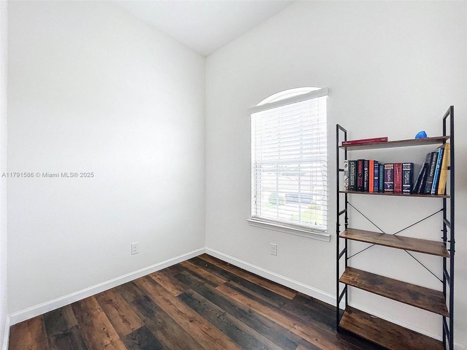 待售: $595,000 (5 贝兹, 3 浴室, 3509 平方英尺)