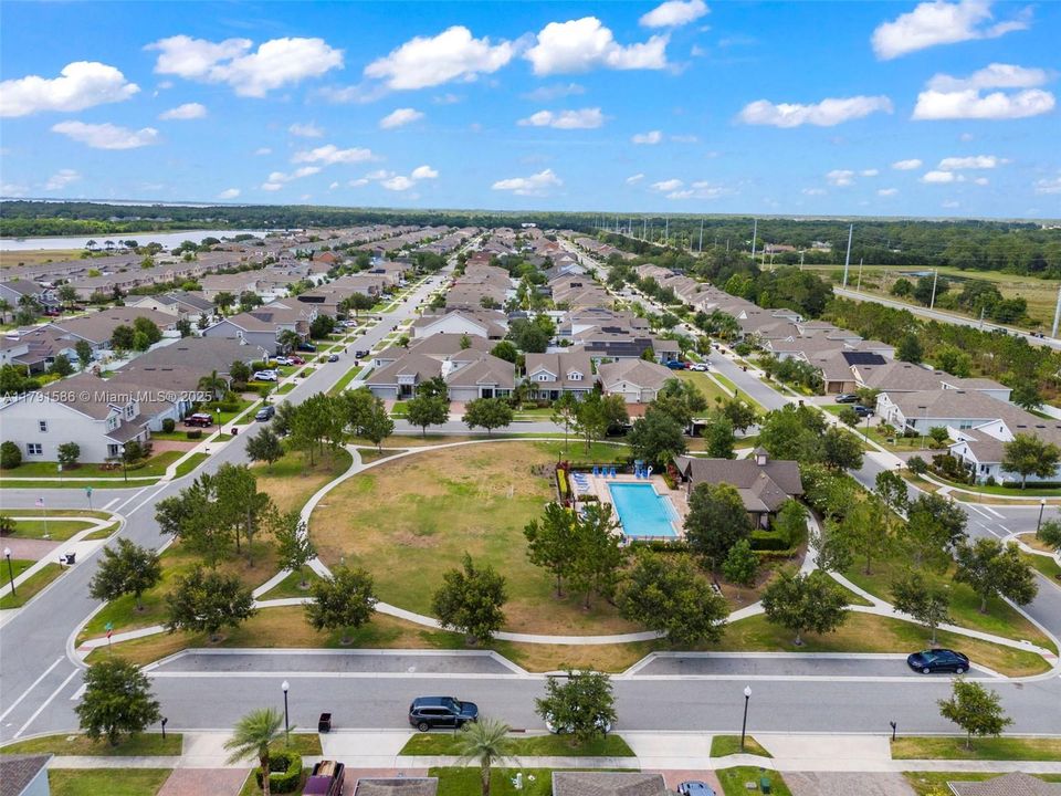 待售: $595,000 (5 贝兹, 3 浴室, 3509 平方英尺)