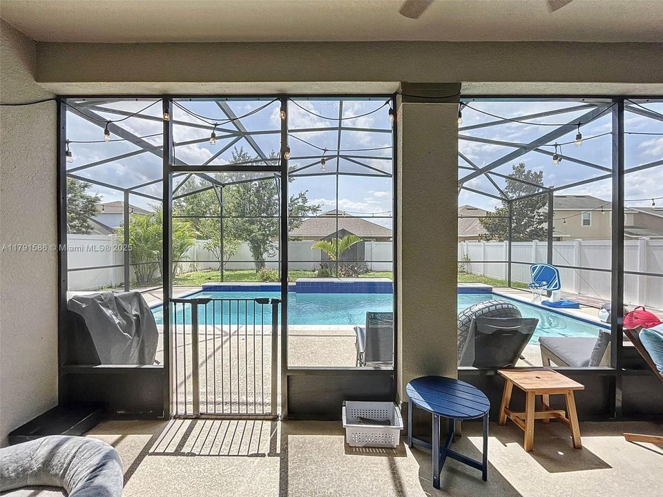 待售: $595,000 (5 贝兹, 3 浴室, 3509 平方英尺)