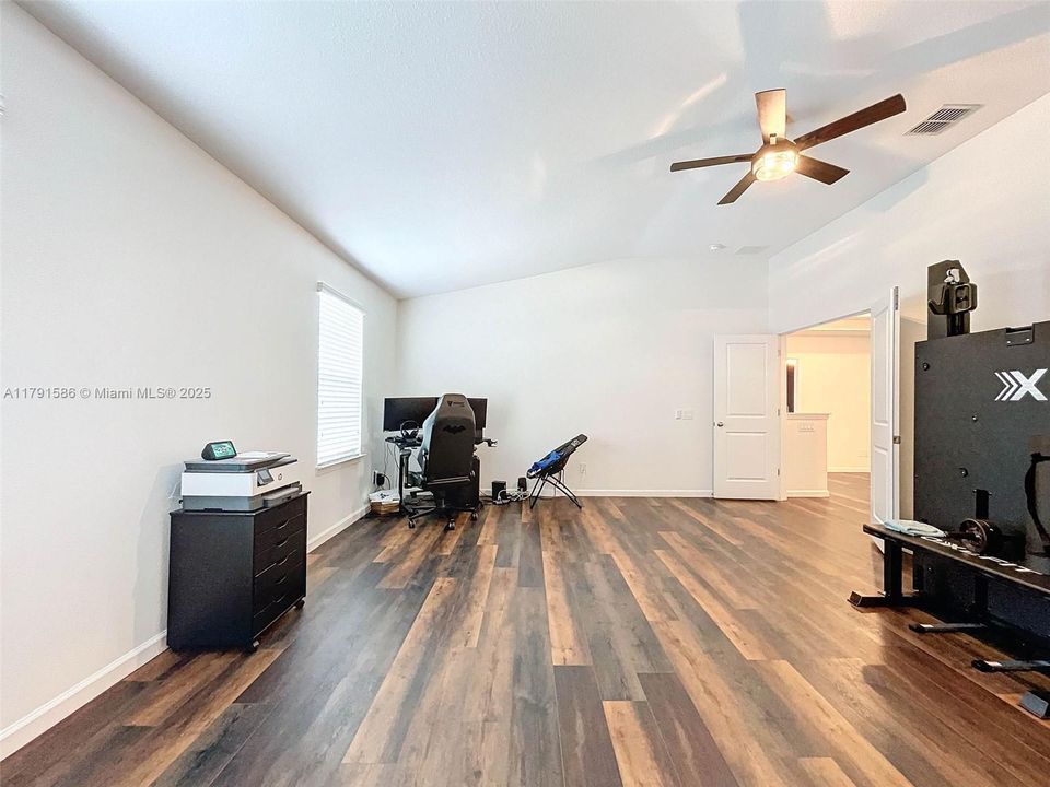 待售: $595,000 (5 贝兹, 3 浴室, 3509 平方英尺)