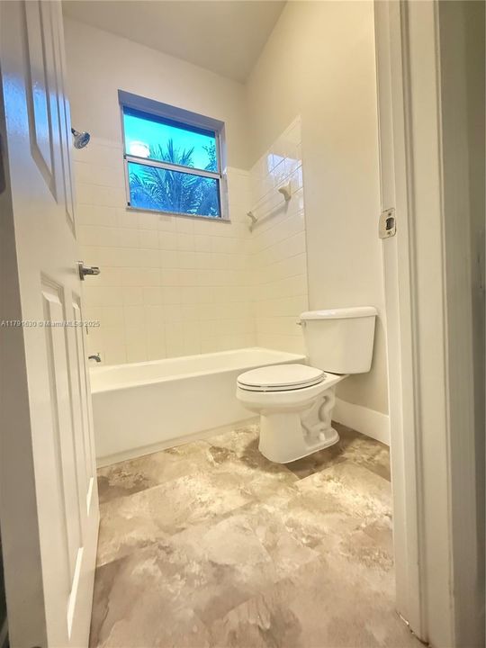 Vendido Recientemente: $345,000 (3 camas, 2 baños, 1584 Pies cuadrados)