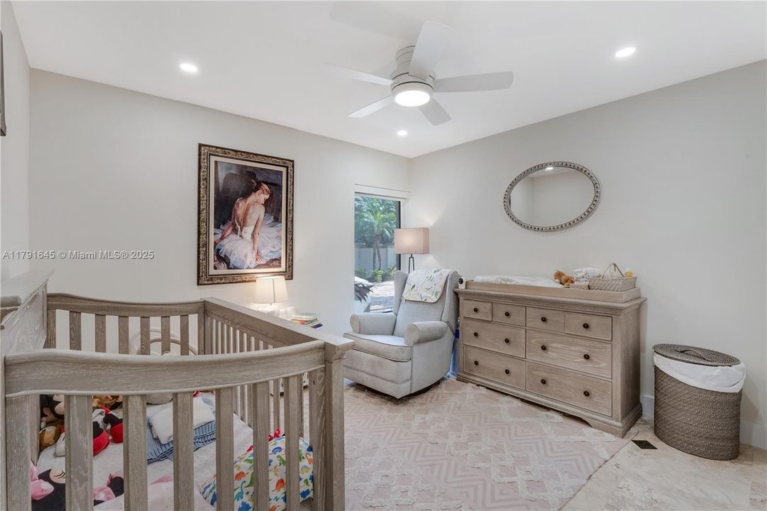 For Sale: $1,990,000 (4 beds, 4 baths, 2981 Square Feet)