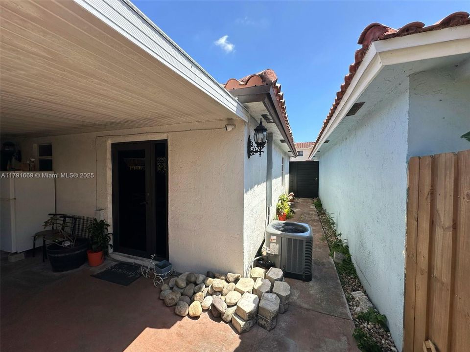 待售: $524,900 (3 贝兹, 2 浴室, 1173 平方英尺)