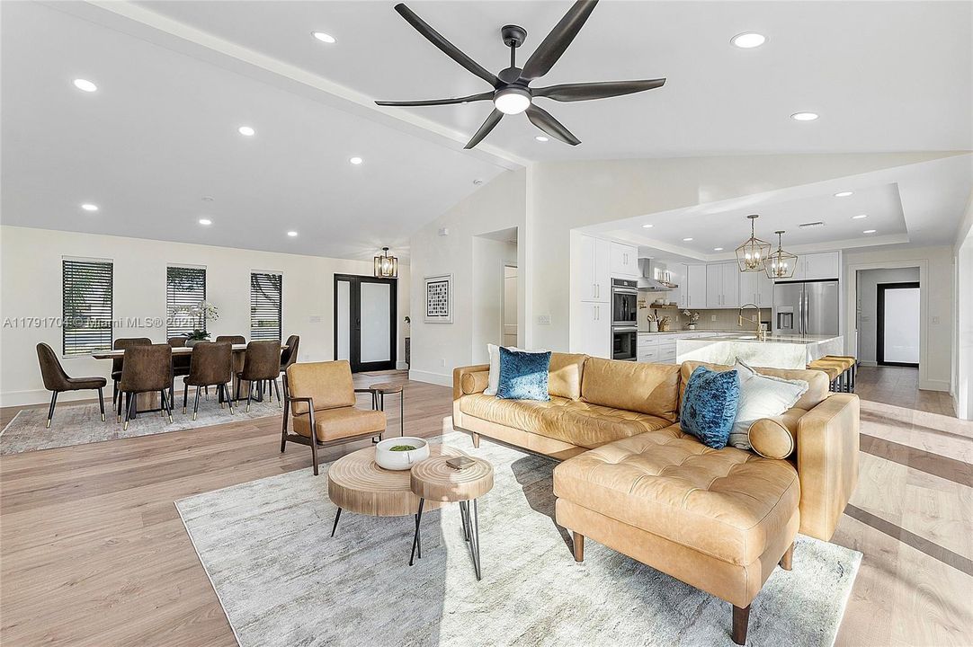 For Rent: $30,000 (3 beds, 2 baths, 2020 Square Feet)