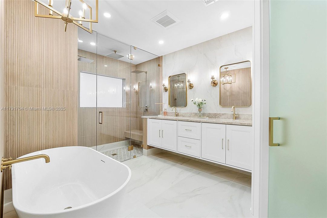 For Rent: $30,000 (3 beds, 2 baths, 2020 Square Feet)