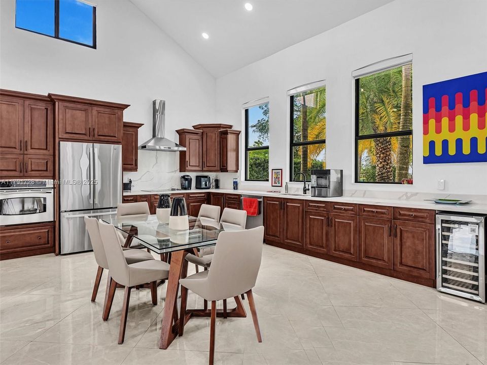 For Sale: $1,365,000 (5 beds, 4 baths, 2912 Square Feet)