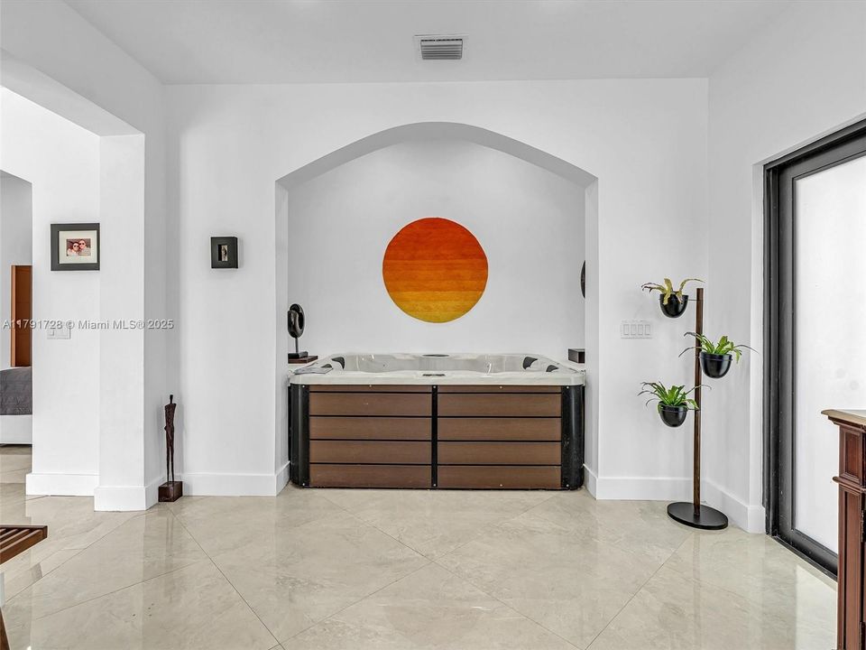 For Sale: $1,365,000 (5 beds, 4 baths, 2912 Square Feet)