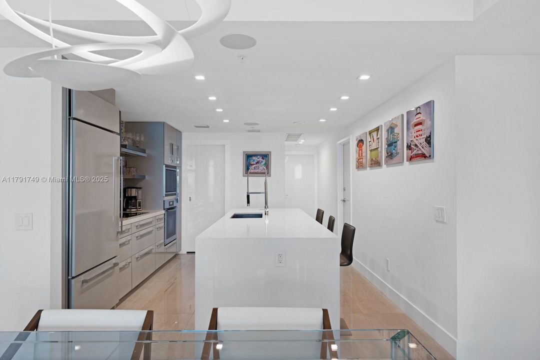 待售: $1,595,000 (2 贝兹, 2 浴室, 1280 平方英尺)