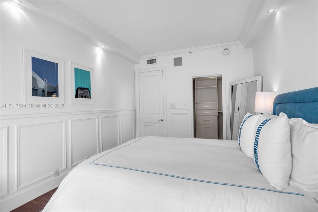 Недавно продано: $3,095,000 (4 спален, 4 ванн, 3064 Квадратных фут)