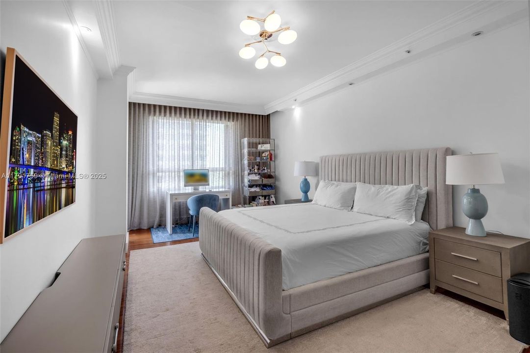 Недавно продано: $3,095,000 (4 спален, 4 ванн, 3064 Квадратных фут)