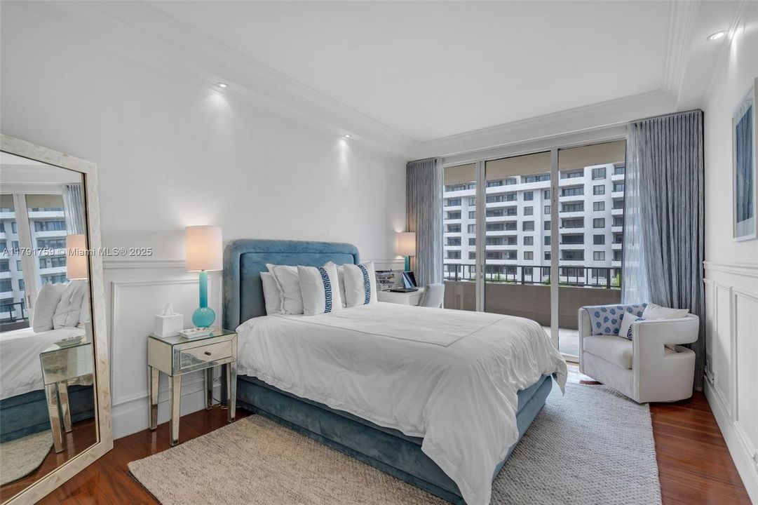 Недавно продано: $3,095,000 (4 спален, 4 ванн, 3064 Квадратных фут)