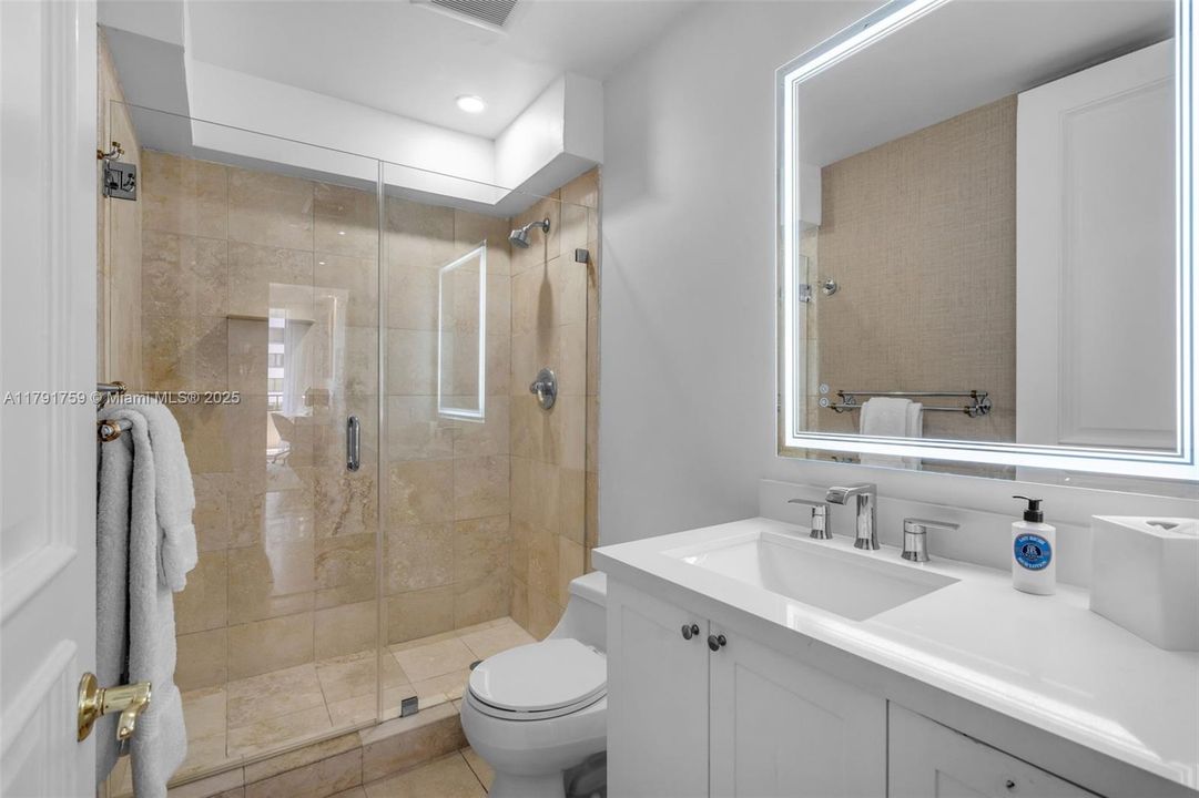 Недавно продано: $3,095,000 (4 спален, 4 ванн, 3064 Квадратных фут)