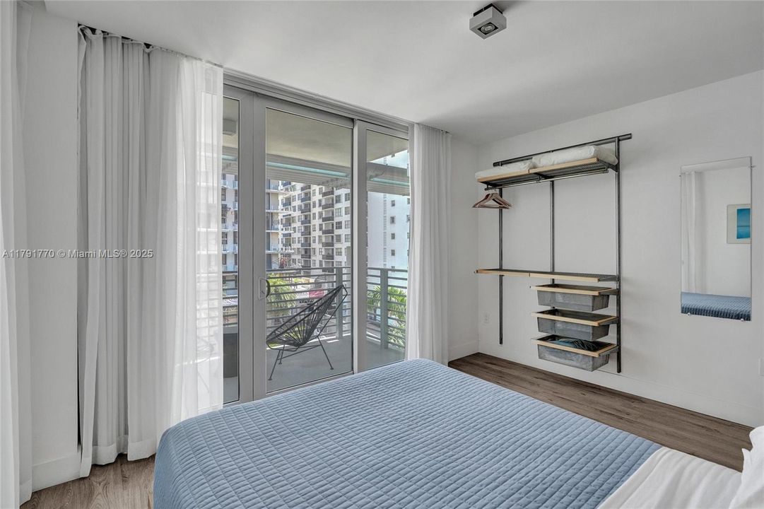 待售: $269,500 (0 贝兹, 1 浴室, 331 平方英尺)