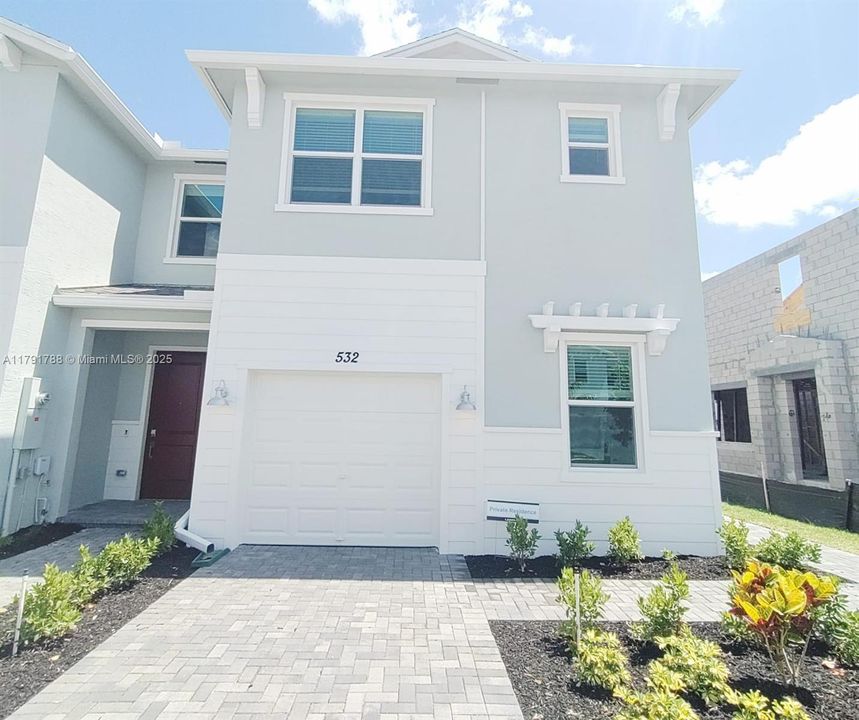 Недавно арендовано: $2,600 (3 спален, 2 ванн, 1821 Квадратных фут)