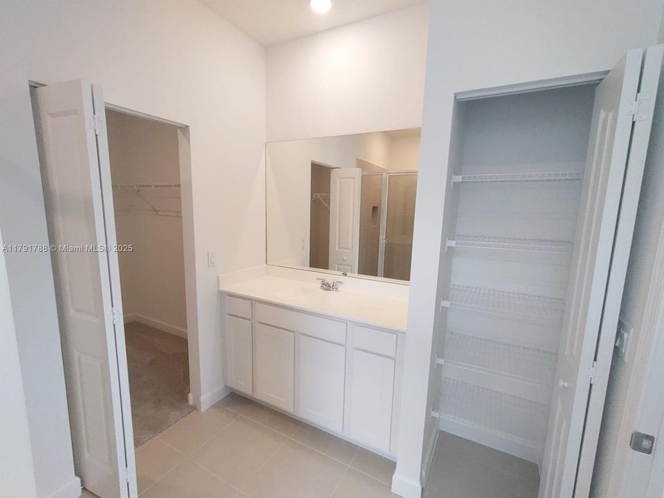 Недавно арендовано: $2,600 (3 спален, 2 ванн, 1821 Квадратных фут)