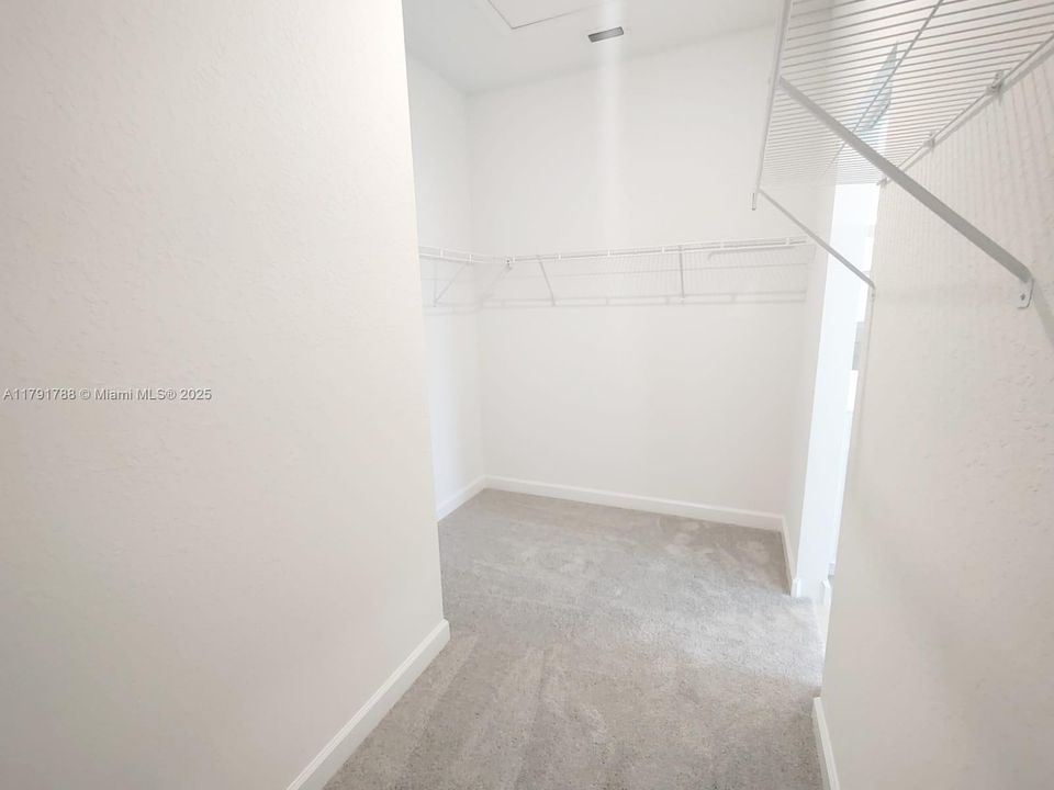 Недавно арендовано: $2,600 (3 спален, 2 ванн, 1821 Квадратных фут)