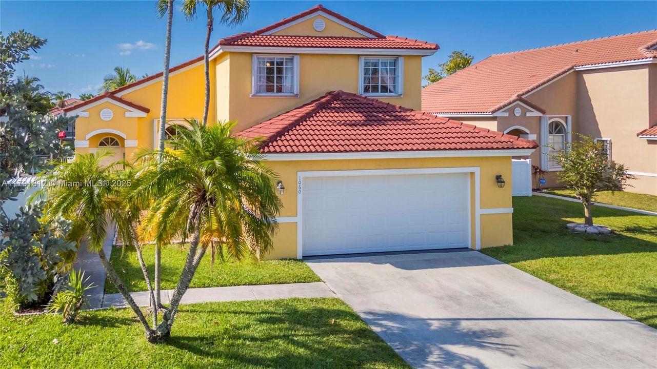 Недавно продано: $749,900 (4 спален, 3 ванн, 2104 Квадратных фут)