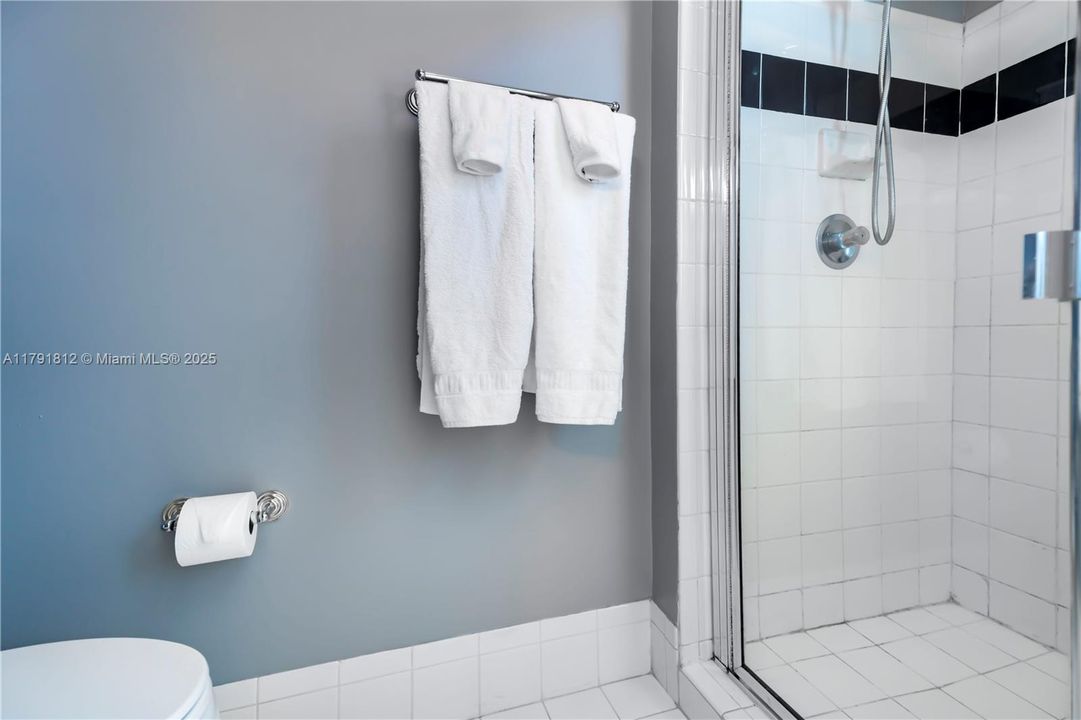 Недавно продано: $749,900 (4 спален, 3 ванн, 2104 Квадратных фут)