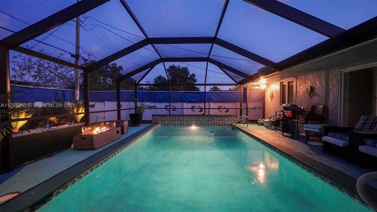 Recently Sold: $509,997 (4 beds, 2 baths, 1827 Square Feet)