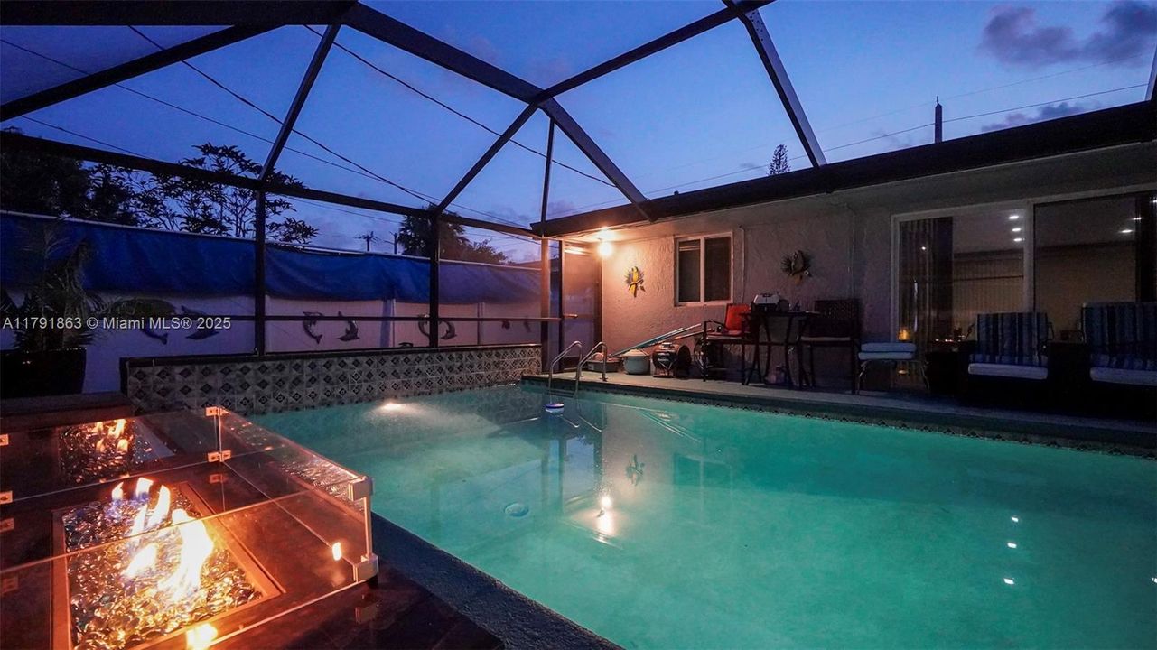 Recently Sold: $509,997 (4 beds, 2 baths, 1827 Square Feet)