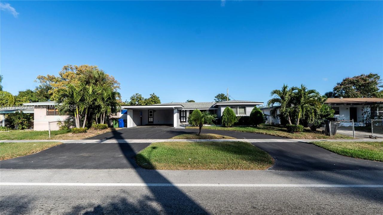 Recently Sold: $509,997 (4 beds, 2 baths, 1827 Square Feet)