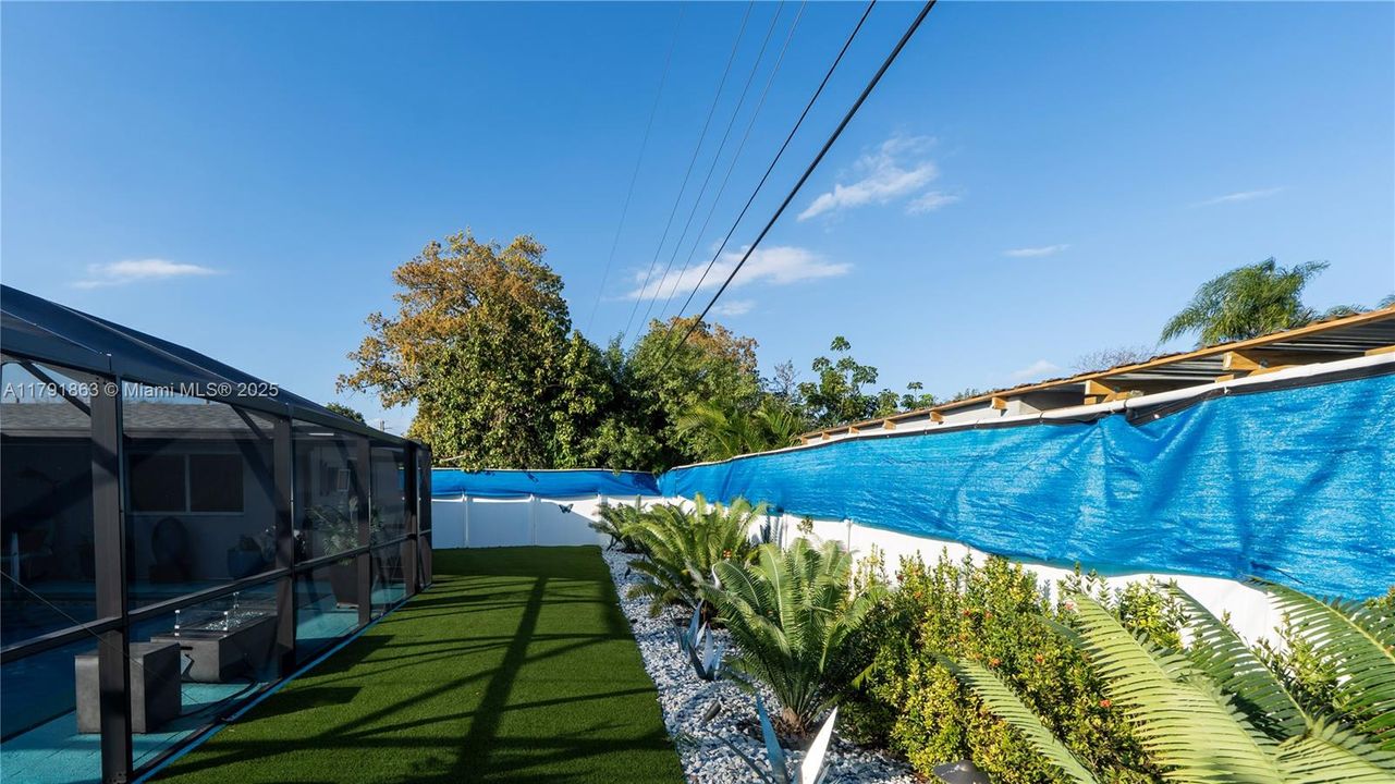 Recently Sold: $509,997 (4 beds, 2 baths, 1827 Square Feet)