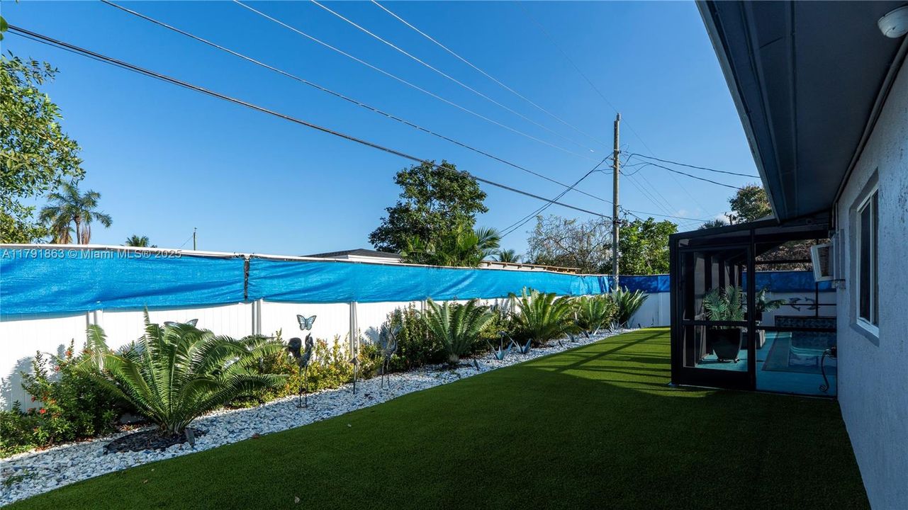 Recently Sold: $509,997 (4 beds, 2 baths, 1827 Square Feet)