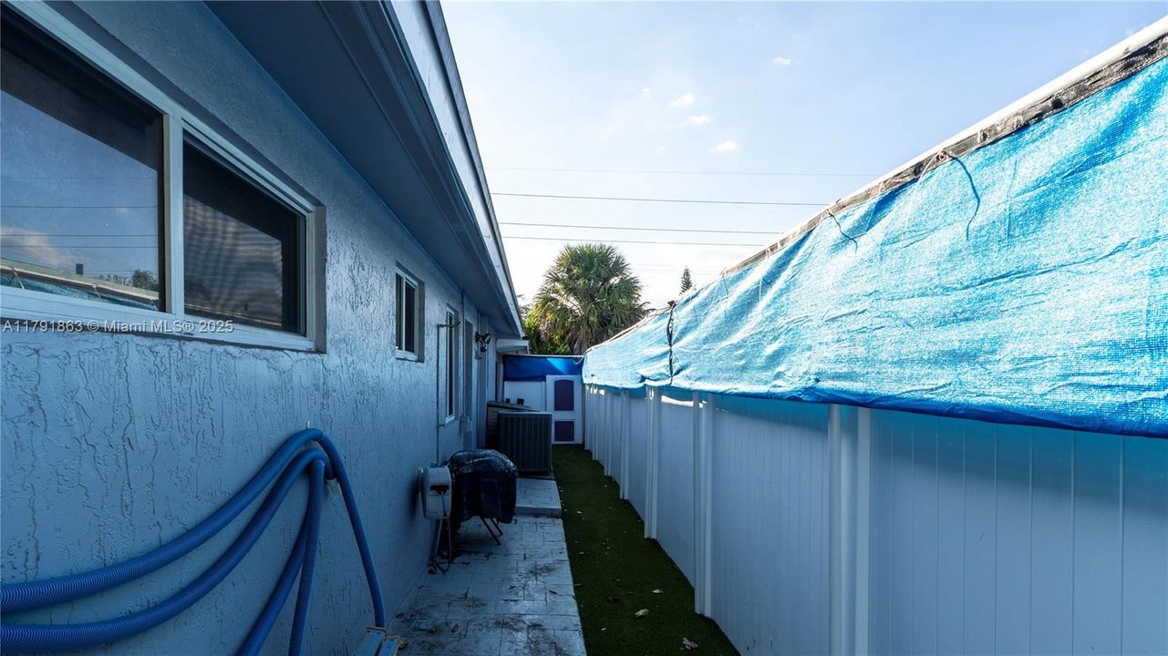 Recently Sold: $509,997 (4 beds, 2 baths, 1827 Square Feet)