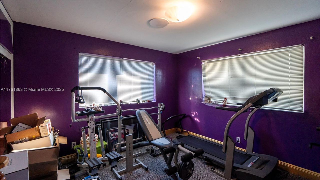 Recently Sold: $509,997 (4 beds, 2 baths, 1827 Square Feet)