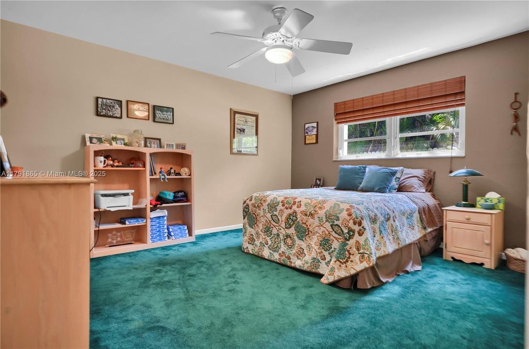 Recently Sold: $965,000 (4 beds, 2 baths, 2172 Square Feet)