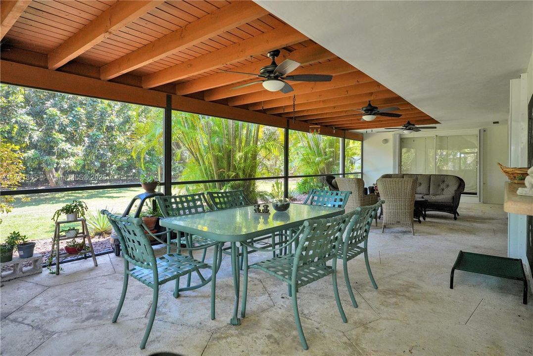 Recently Sold: $965,000 (4 beds, 2 baths, 2172 Square Feet)