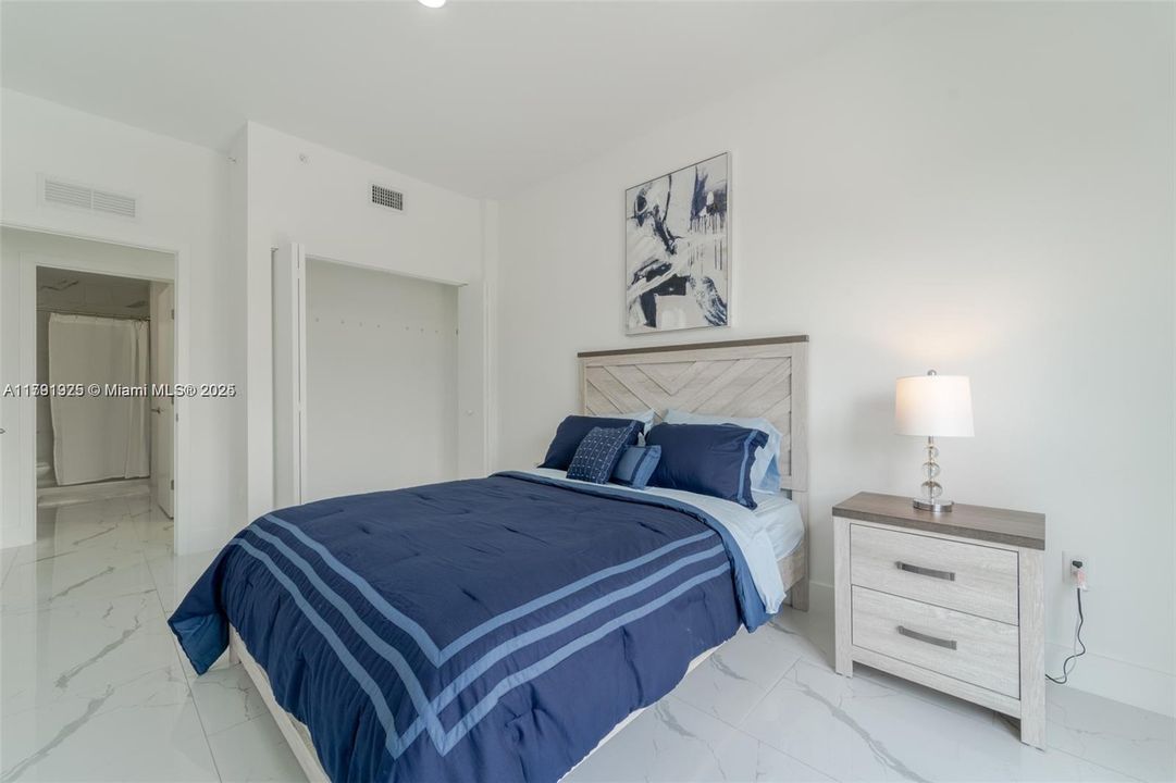 UNITS VARY DEPENDING ON FLOORPLAN TYPE