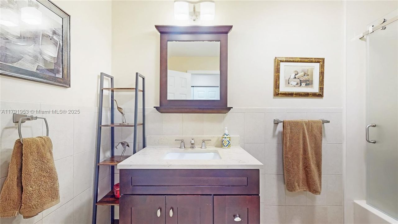 Recently Sold: $850,000 (4 beds, 2 baths, 2094 Square Feet)