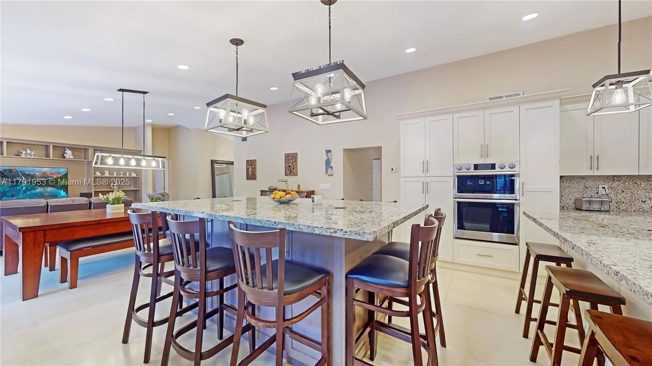 Recently Sold: $850,000 (4 beds, 2 baths, 2094 Square Feet)