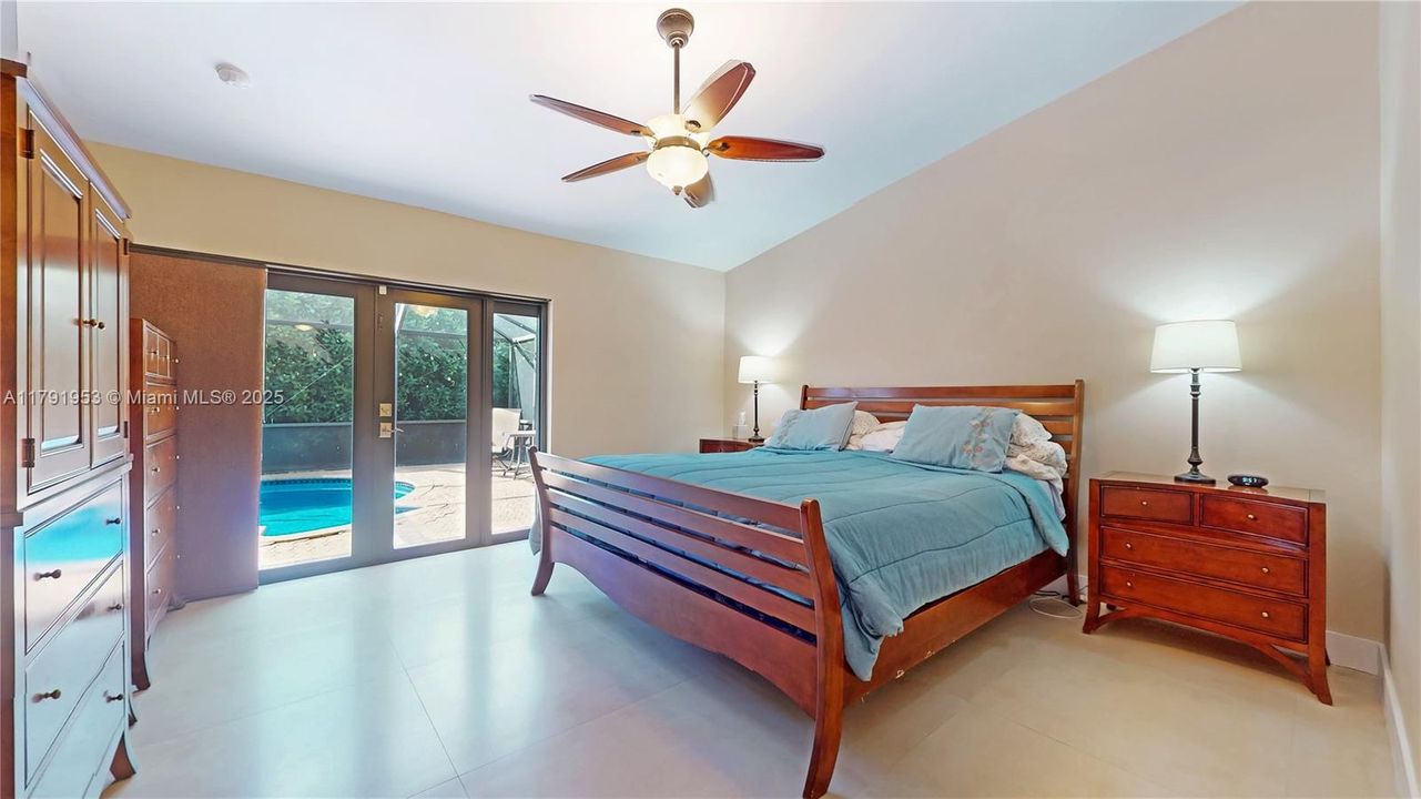 Recently Sold: $850,000 (4 beds, 2 baths, 2094 Square Feet)