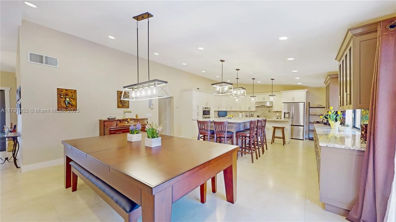 Recently Sold: $850,000 (4 beds, 2 baths, 2094 Square Feet)