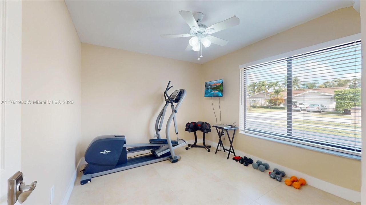 Recently Sold: $850,000 (4 beds, 2 baths, 2094 Square Feet)