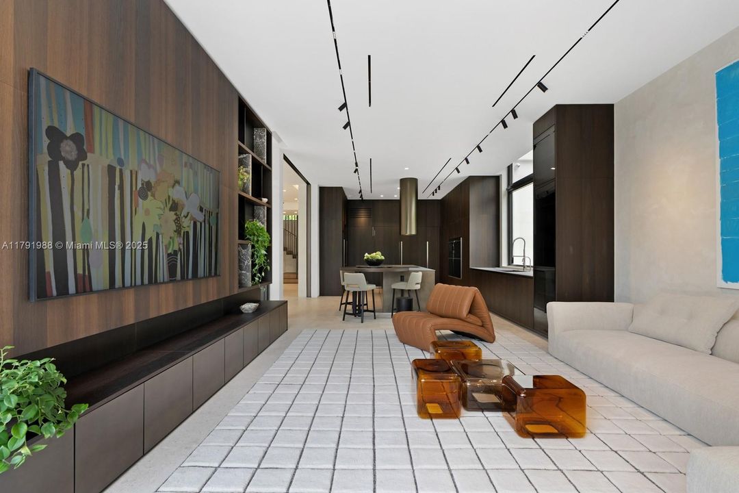 For Sale: $19,995,000 (6 beds, 7 baths, 5662 Square Feet)