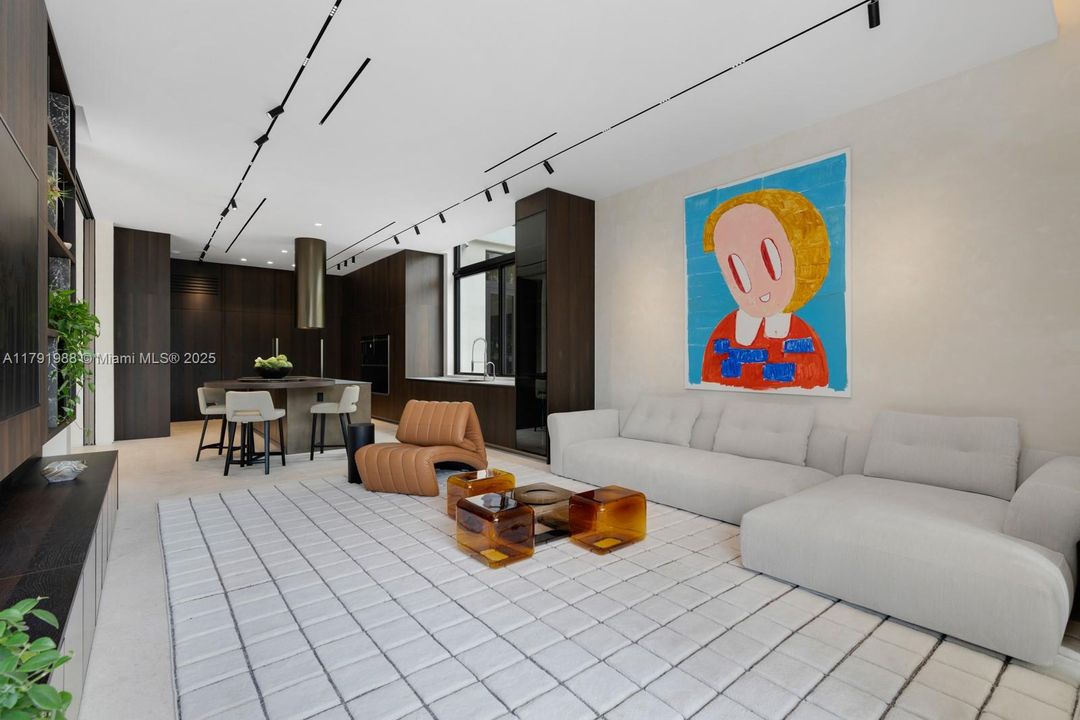 For Sale: $19,995,000 (6 beds, 7 baths, 5662 Square Feet)