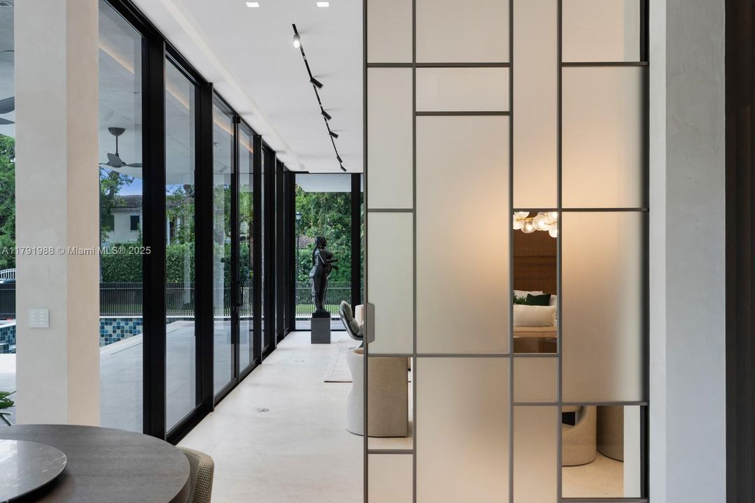For Sale: $19,995,000 (6 beds, 7 baths, 5662 Square Feet)