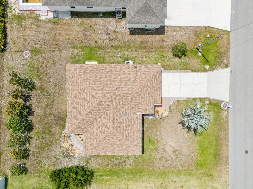 Recently Sold: $299,000 (4 beds, 2 baths, 1712 Square Feet)